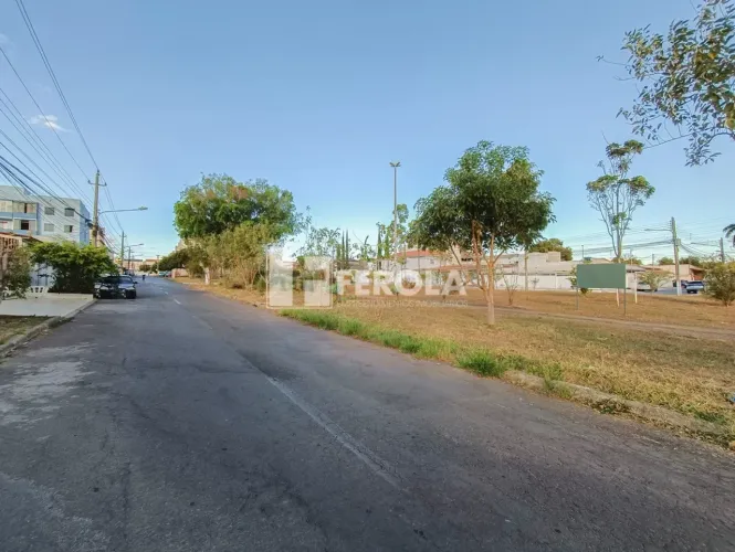 Lote comercial escriturado perto do metro a venda no Guara Brasilia DF aceita financiament