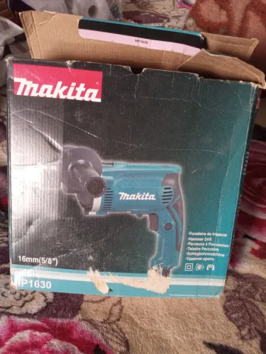 Furadeira Makita