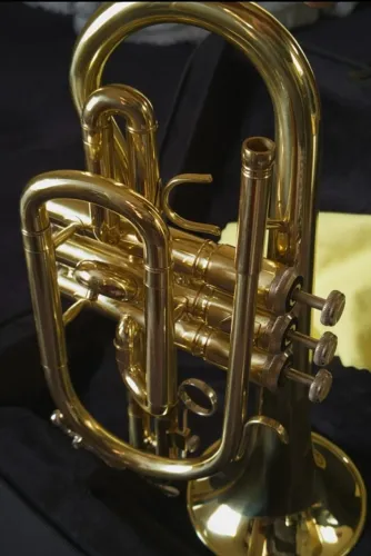 Cornet afinado em Sib novo