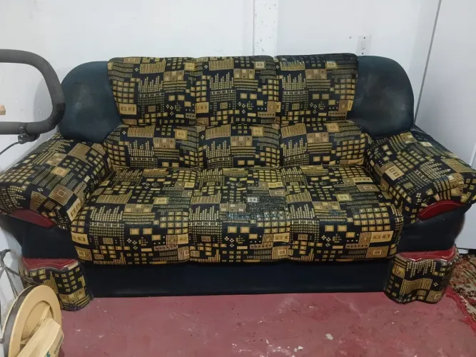 Sofá 3 lugares usado