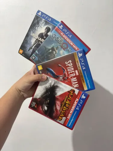 Lote 4 Jogos de Ps4 Por R$250,00
