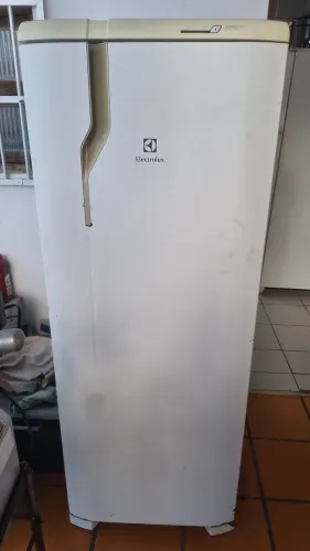 Geladeira de barbada