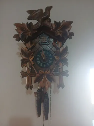Legítimo relógio cuco alemão