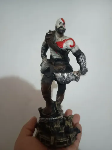 action figure kratos