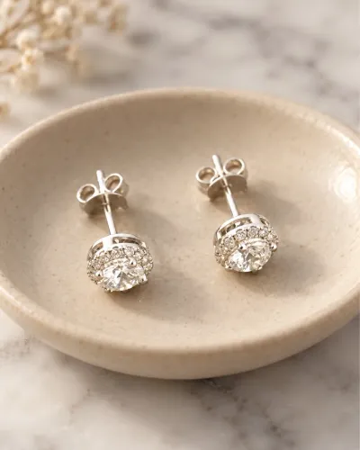 Brincos de Ouro com 30 Diamantes - 0,88 ct