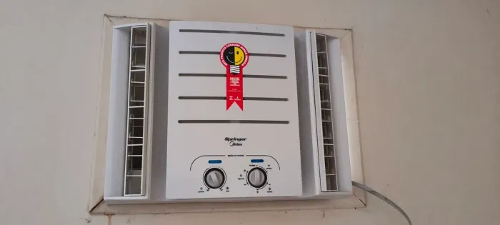 Ar condicionado janela Springer quente/frio 7500btus