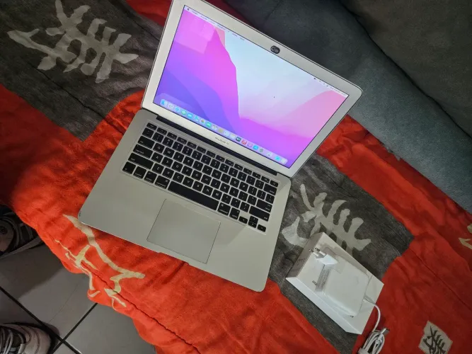 Macbook 2015 ( leia o anúncio)