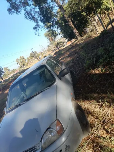 Ford Fiesta GL 1.0 3P 2000