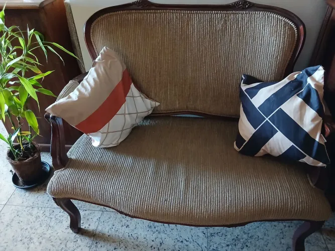 Sofá estilo vintage/ namoradeira