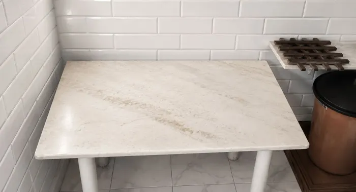 Mesa de mármore $270