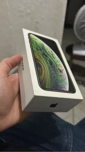 Vende-se IPhone XS 