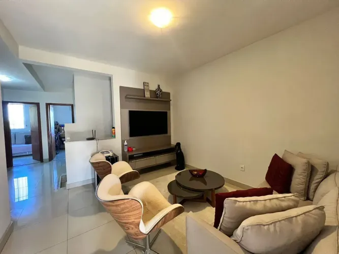 EXCELENTE CASA A VENDA EM SAO JOSE DA LAPA