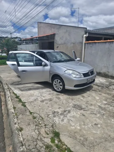 Renault Symbol Privilège Hi-flex 1.6 16V 4P 2010
