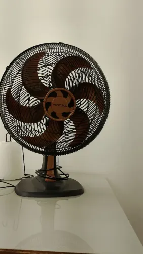 Ventilador semi novo