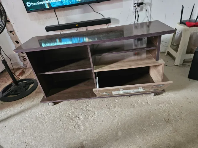 PARA DOAÇÃO UM RACK DE SALA / EU SOU DE CAMAÇARI