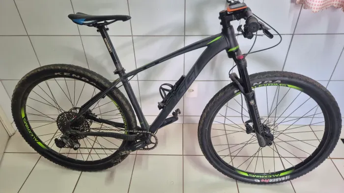 Bike ?Oggi Big Wheel 7.5 - Aro 29 (Tamanho 17 / M)
