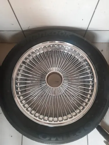 Rodas raiadas lowrider
