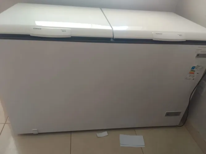 Vende-se ou troco alguma coisa do meu interesse freezer Consul novo *