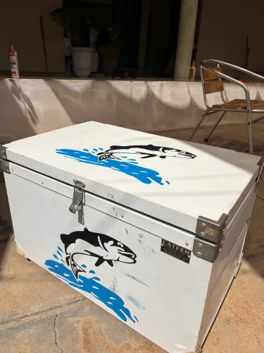 Caixa térmica galvanizada 90L