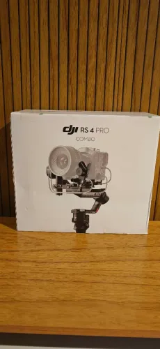 Estabilizador Gimbal Dji Rs4 Pro Combo  -  Lacrado