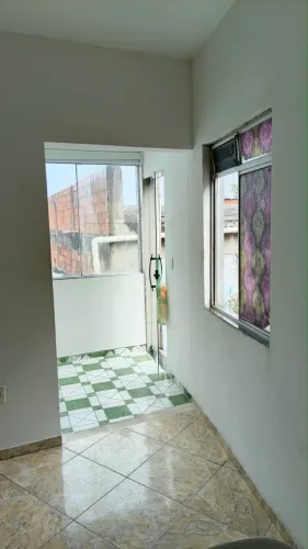 Alugo apartamento na Rua da Grécia