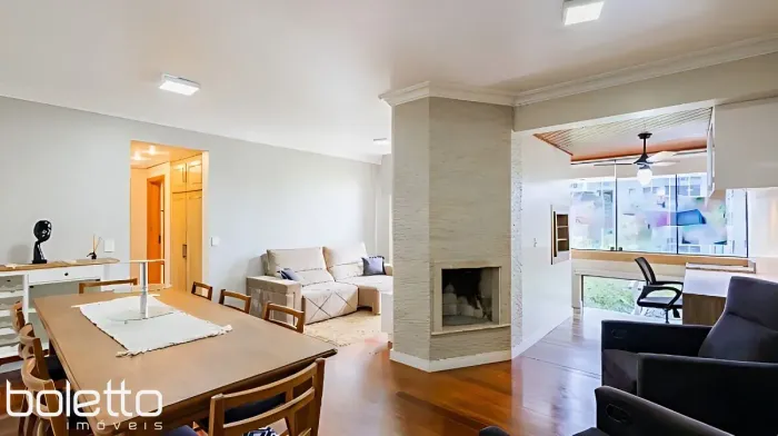Vende-se apartamento com 2 quartos( 1 suíte), 96m², sacada e 2 vagas - Mont Serrat