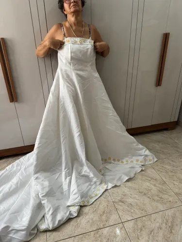 Vendo Lote de vestido de noiva 5.500