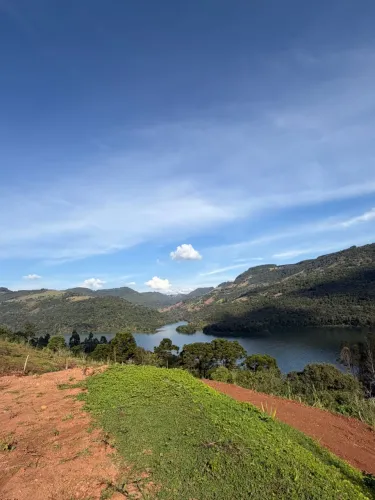 TERRENO À VENDA COM VISTA PRIVILEGIADA PARA O RIO URUGUAI! 