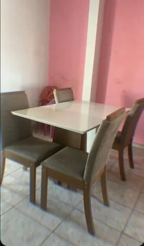 Vendo essa linda mesa