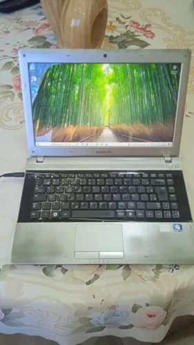 OPORTUNIDADE: Notebook Samsung, modelo RV415 - Proc. AMD - SSD 128Gb - 4Gb MEM. DDR3