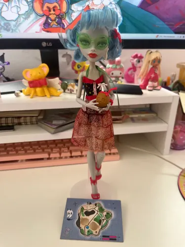 Ghoulia Skullshore G1 completa