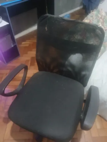 Cadeira ergonomica preta
