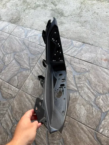 Estribo lado direito Nmax 