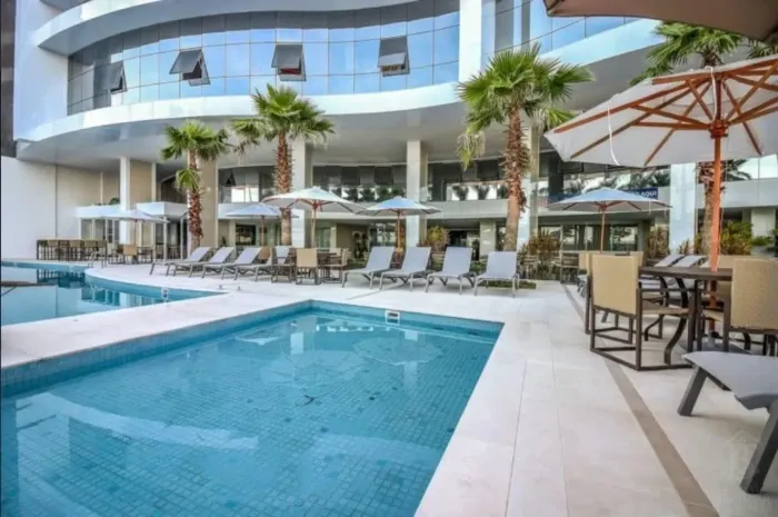 Apartamento 6 Quartos no Ibiza Towers - Centro REF: 1152