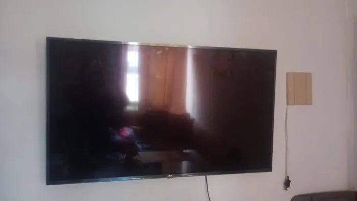 ? VENDO TV LG SMART 4K DE 55 POLEGADAS<br>