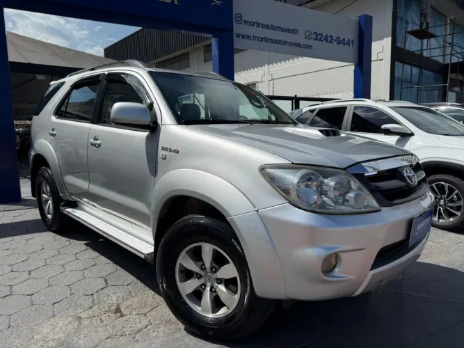 Toyota Hilux SW4 SRV D4-d 4X4 3.0 TDI Dies. AUT 2006