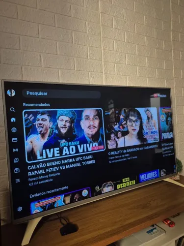 TV LG 49" Full HD + Roku Express (Transforma em Smart TV) - Perfeito Estado!