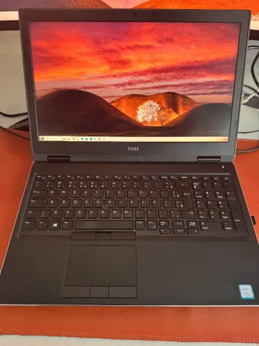 Notebook Dell workstation precision 7530 | i7 8th gen. | 32gb ram | 500 gb ssd  | GPU 4gb