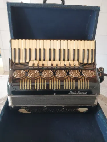 Acordeon Paolo soprani 