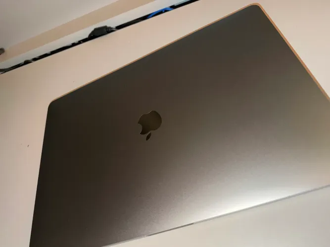 MacBook Pro i7