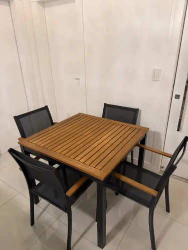 Mesa + 4 Cadeiras - Área externa - Alumínio