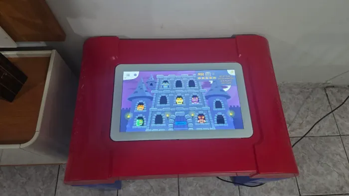 MESA DE ESTUDOS BRINK MOBIL
