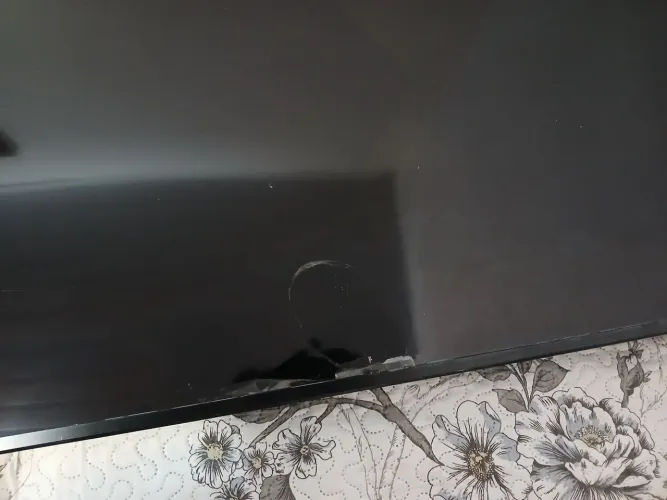 TV SAMSUNG 65 POLEGADAS TELA TRINCADA SEM USO