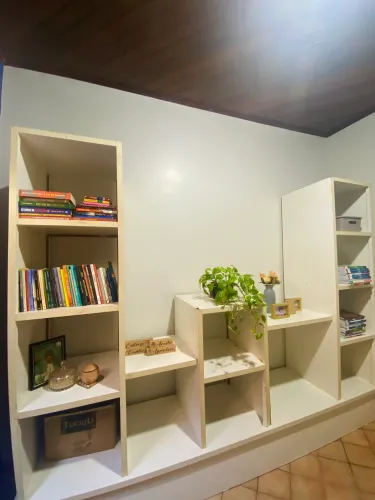 Estante para consultório/sala/loja