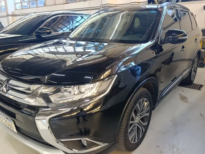 Mitsubishi Outlander 2.0 16V 160cv Aut. 2016