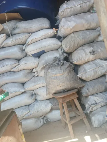 Pó de carvão em saca, pra plantio ou plantas