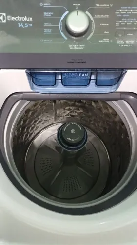 Máquina de Lavar Electrolux 14,5kg Essential Care - Apenas 7 Meses de Uso
