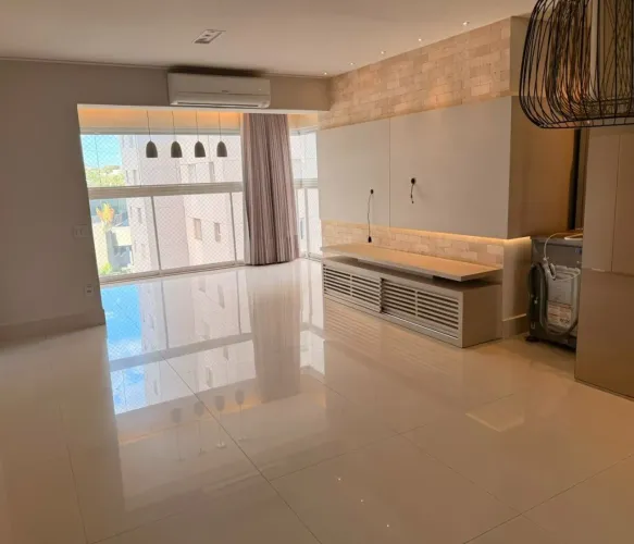 Apartamento à venda no bairro Jardim das Acácias em Uberlândia