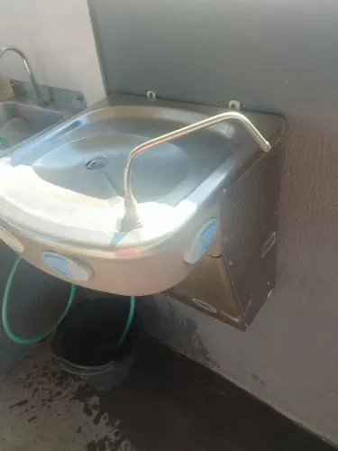Bebedouro de pressão