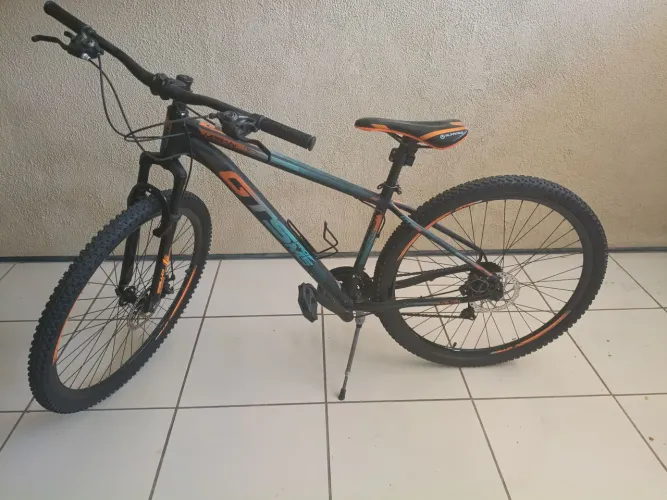 Bicicleta GTS Urban Aro 29 - Freio a Disco e Suspensão - Conservada